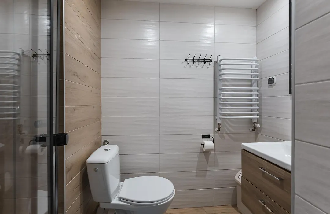 Pokoje i Apartamenty U DRAGONKA Śniadania i Obiady-1