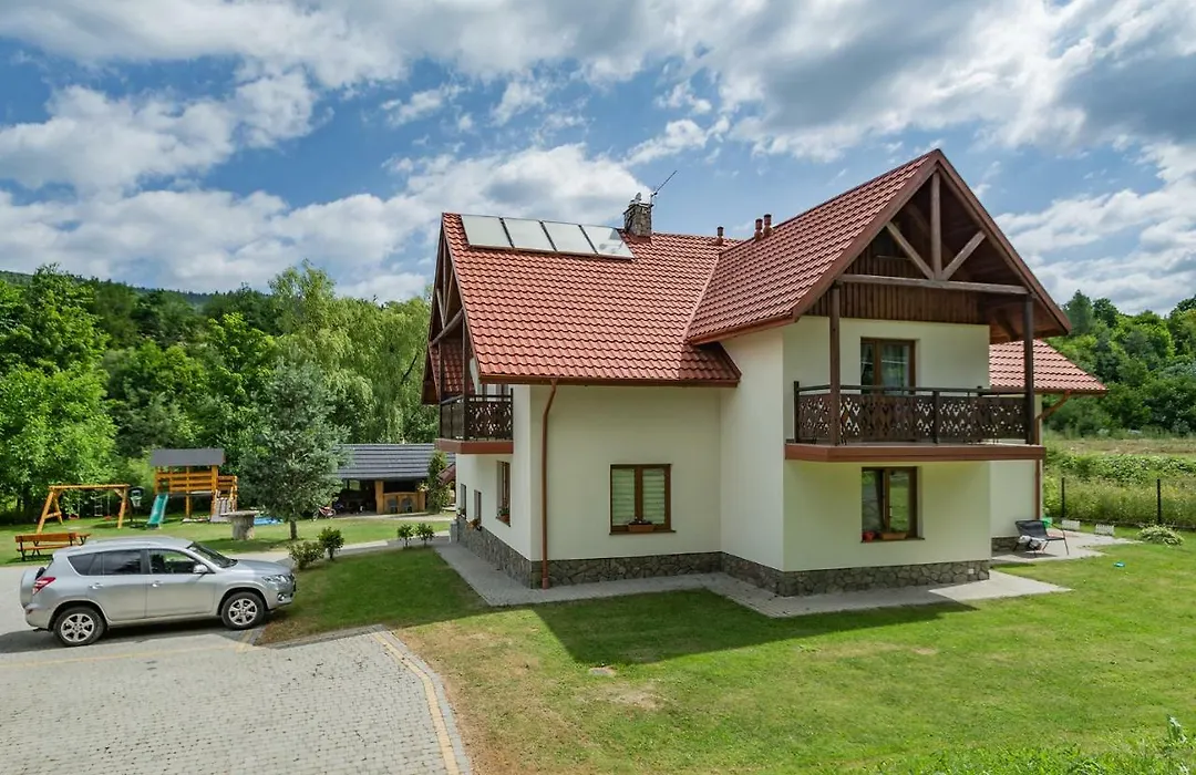 Pokoje Gościnne Pod Cuproną-1